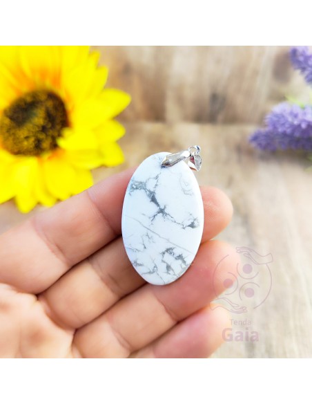 Pendente de howlite plano forma livre cristal natural